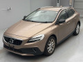 2017 Volvo V40