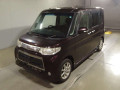 2011 Daihatsu Tanto