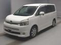 2007 Toyota Voxy