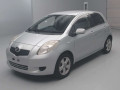 2005 Toyota Vitz
