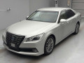 2013 Toyota Crown Hybrid
