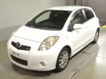 2005 Toyota Vitz