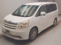 2007 Toyota Noah