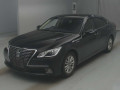 2014 Toyota Crown Hybrid