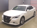 2015 Toyota Crown Hybrid