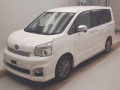 2013 Toyota Voxy