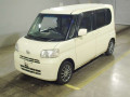 2011 Daihatsu Tanto