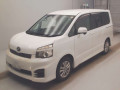 2010 Toyota Voxy