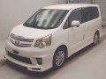 2010 Toyota Noah