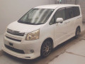 2009 Toyota Noah