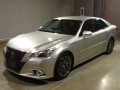 2013 Toyota Crown Hybrid