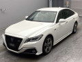 2019 Toyota Crown Hybrid