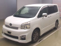 2013 Toyota Voxy