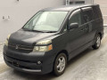 2005 Toyota Voxy