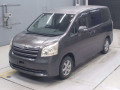 2010 Toyota Noah