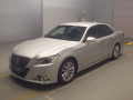 2015 Toyota Crown Hybrid