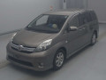 2013 Toyota Isis