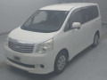 2013 Toyota Noah