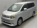 2007 Toyota Voxy