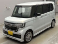 2022 Honda N-BOX CUSTOM