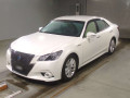 2013 Toyota Crown Hybrid