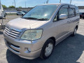 2003 Toyota Noah