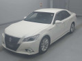 2013 Toyota Crown Hybrid