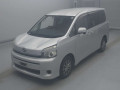 2010 Toyota Voxy