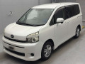 2011 Toyota Voxy