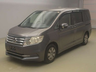 2013 Honda Step WGN