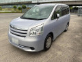 2010 Toyota Noah