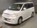 2003 Toyota Noah
