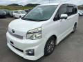 2013 Toyota Voxy