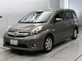 2014 Toyota Isis