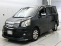 2013 Toyota Noah