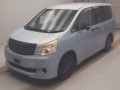2011 Toyota Noah