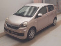 2013 Daihatsu Mira e:S