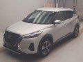 2023 Nissan KIX