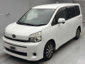 2010 Toyota Voxy
