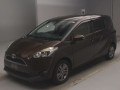 2016 Toyota Sienta