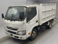 2017 Hino DUTRO