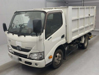 2017 Hino DUTRO
