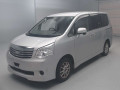 2013 Toyota Noah