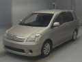 2003 Toyota Raum