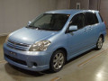 2004 Toyota Raum