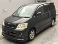 2003 Toyota Noah