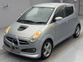2004 Subaru R2