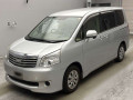 2013 Toyota Noah