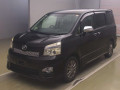 2013 Toyota Voxy