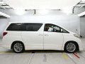 2009 Toyota Alphard